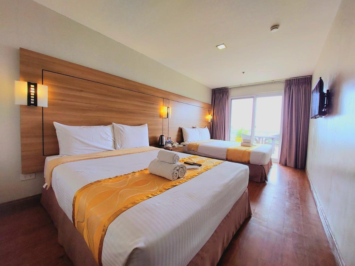 טגאיטאי Tagaytay Hotel Sixb מראה חיצוני תמונה